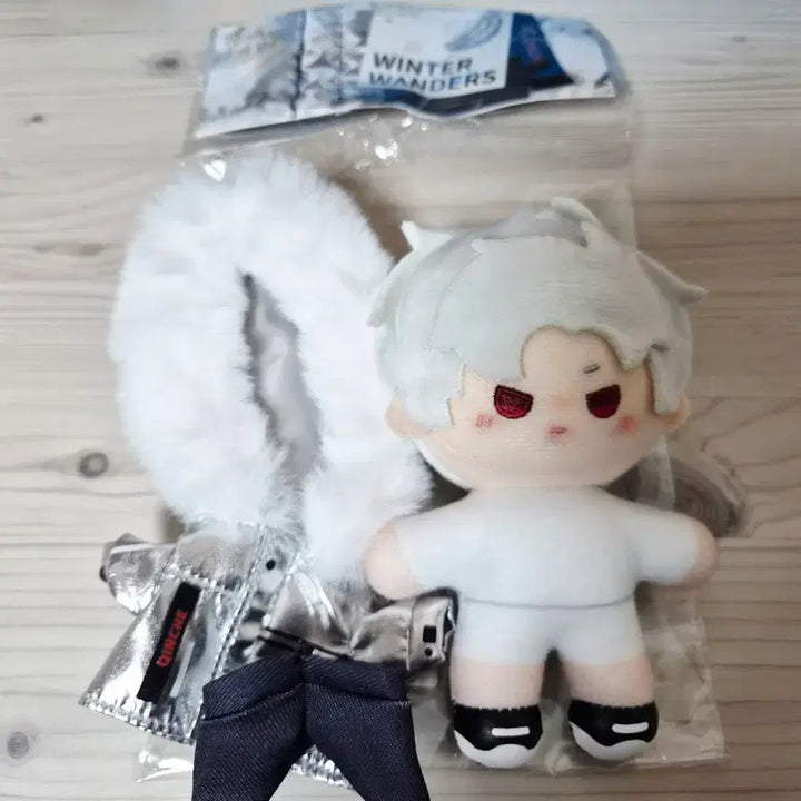 [BUNJANG] Love &amp; Deepspace Jinwoon Official Plush Doll / (솜충전 뼈) 러브앤딥스페이스 럽딥 진운 공식 누이 인형 판매