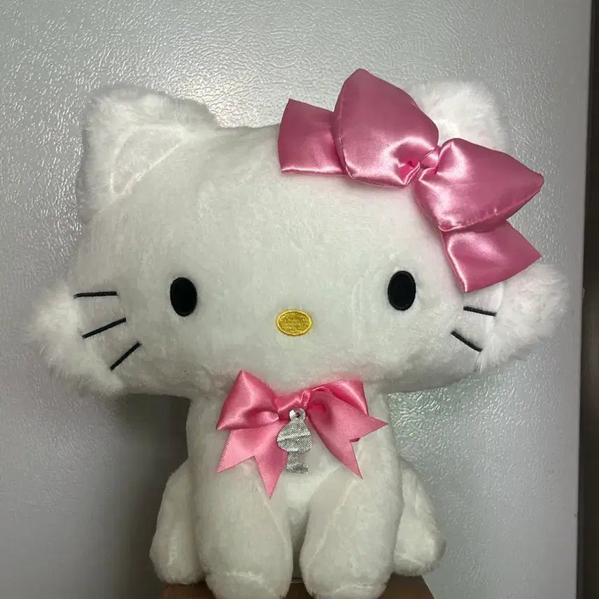 [BUNJANG] Charmmy Kitty Medium Plush (Tag Included) / 챠미키티 중형 인형(택o)