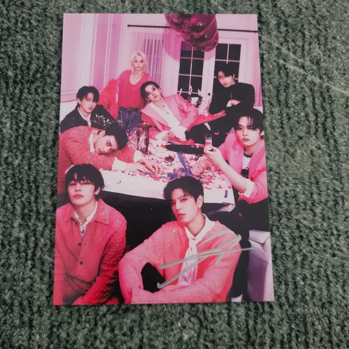 [BUNJANG] Stray Kids Lee Know Signed USA POB Postcard Dweooit / 스키즈 리노 싸인 미국 특전 포스트카드 두잇
