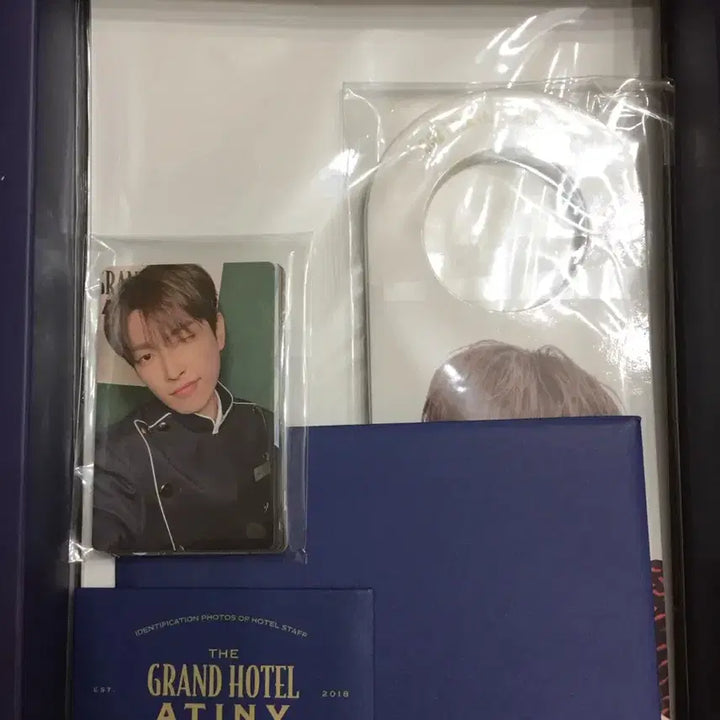 [BUNJANG] Ateez ATINY 6th Generation Fanclub Kit / 에이티즈 Ateez 에이티니 6기 키트