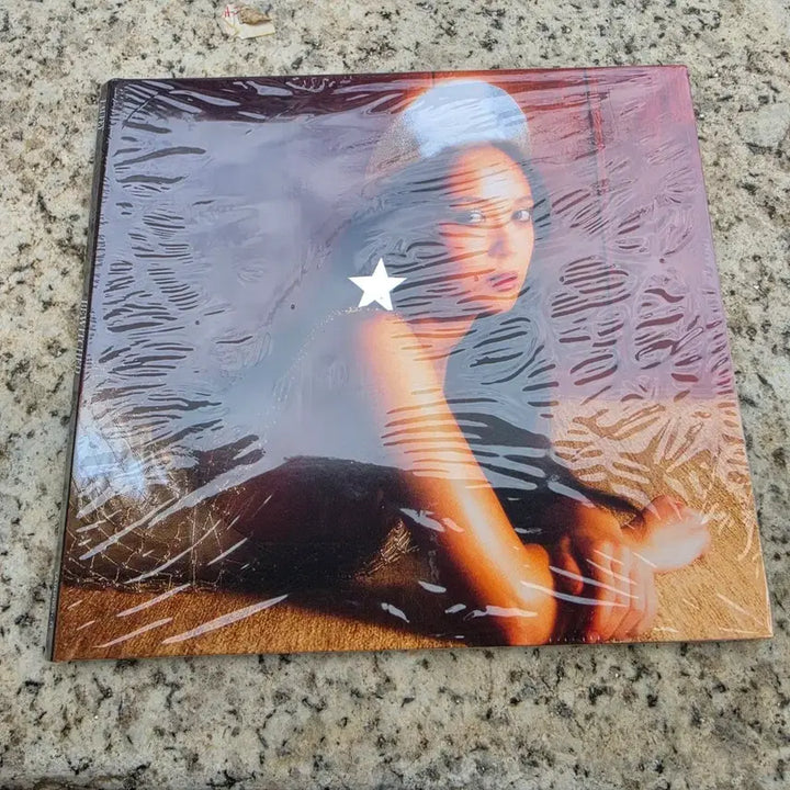 [BUNJANG] Laufey CD Album (Sealed) / laufey CD