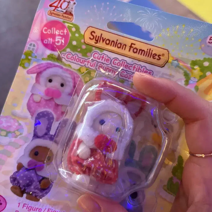 [BUNJANG] Sylvanian Families Colorful Rabbit Red / 실바니안 컬러풀 토끼 빨강 레드 판매