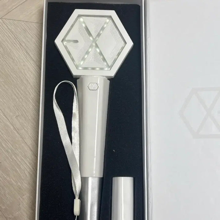 [BUNJANG] EXO Official Light Stick / EXO 응원봉