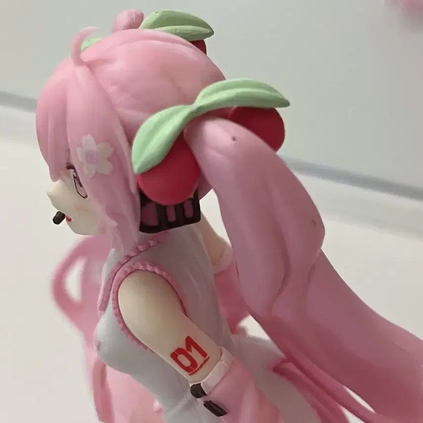[BUNJANG] Sakura Miku Hatsune Miku Figure (No Box) / 벚꽃 사쿠라 미쿠 피규어 하츠네미쿠 (박스X)