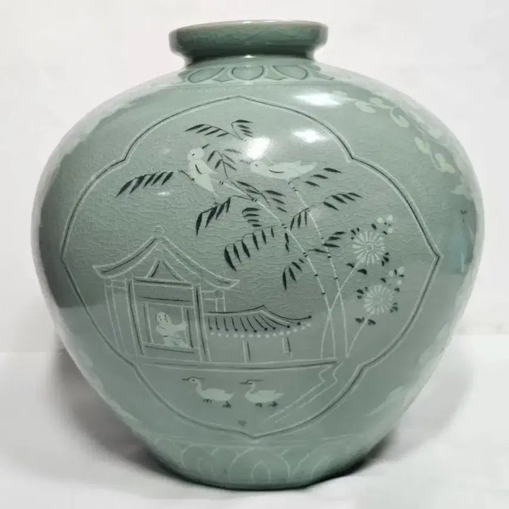 [BUNJANG] Celadon Porcelain Art Vase / 청자 작품도자기