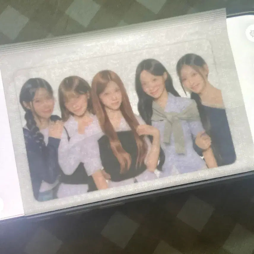 [BUNJANG] RESCENE Group Photocard Sealed / 리센느 빵 단체 포토카드 미개봉