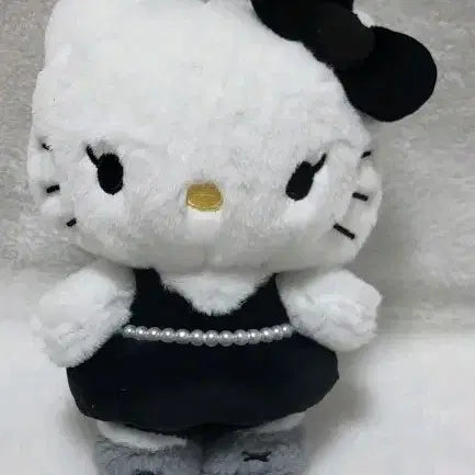 [BUNJANG] Hello Kitty Jisoo Doll Black Dress / 뽑기)헬로키티  지수 인형 블랙 원피스