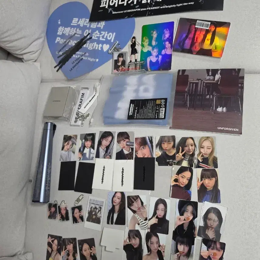 [BUNJANG] LE SSERAFIM Bundle Set Photocard &amp; Merchandise / 르세라핌 포토카드, 굿즈 등 일괄 양도
