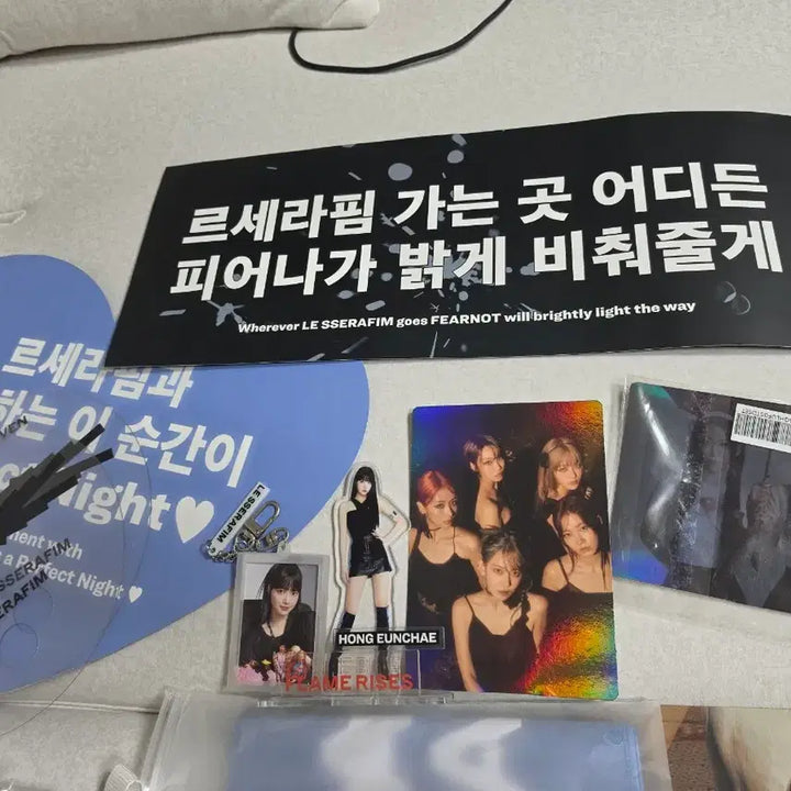 [BUNJANG] LE SSERAFIM Bundle Set Photocard &amp; Merchandise / 르세라핌 포토카드, 굿즈 등 일괄 양도