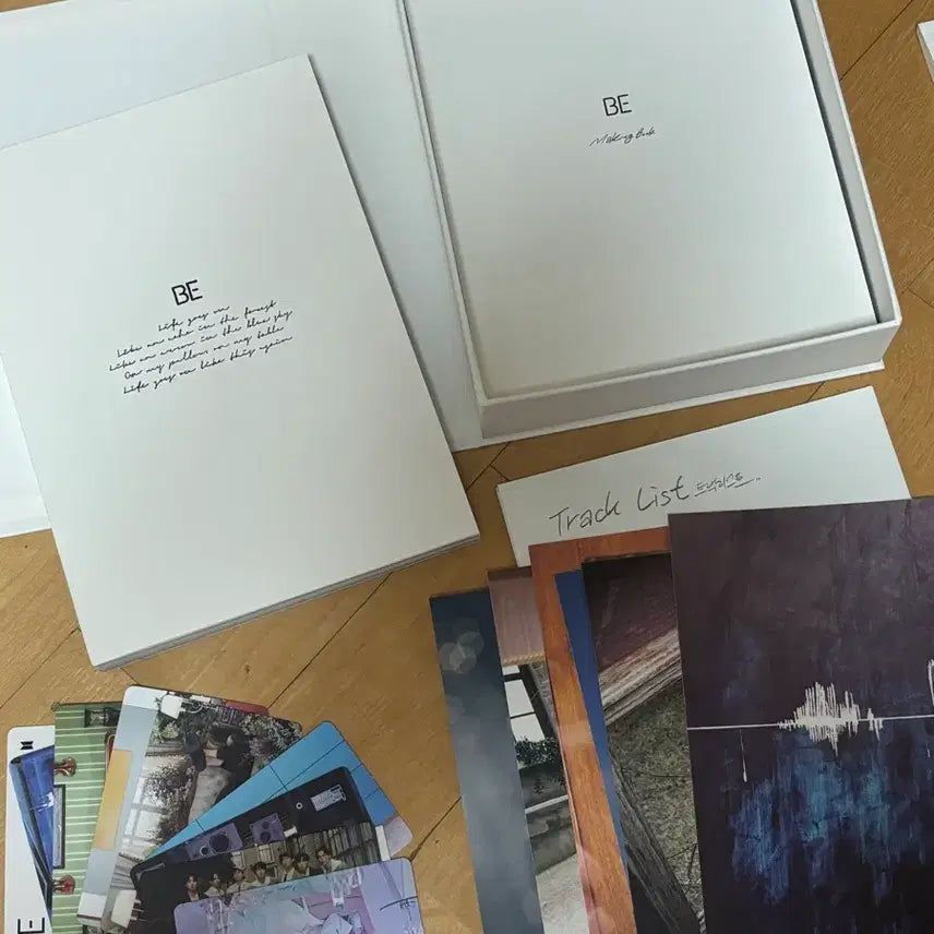 [BUNJANG] BTS BE Album Photocard and Notebook Bundle Set (Unsealed) / (풀박 개봉)방탄bts be 앨범 포카 공책 포함