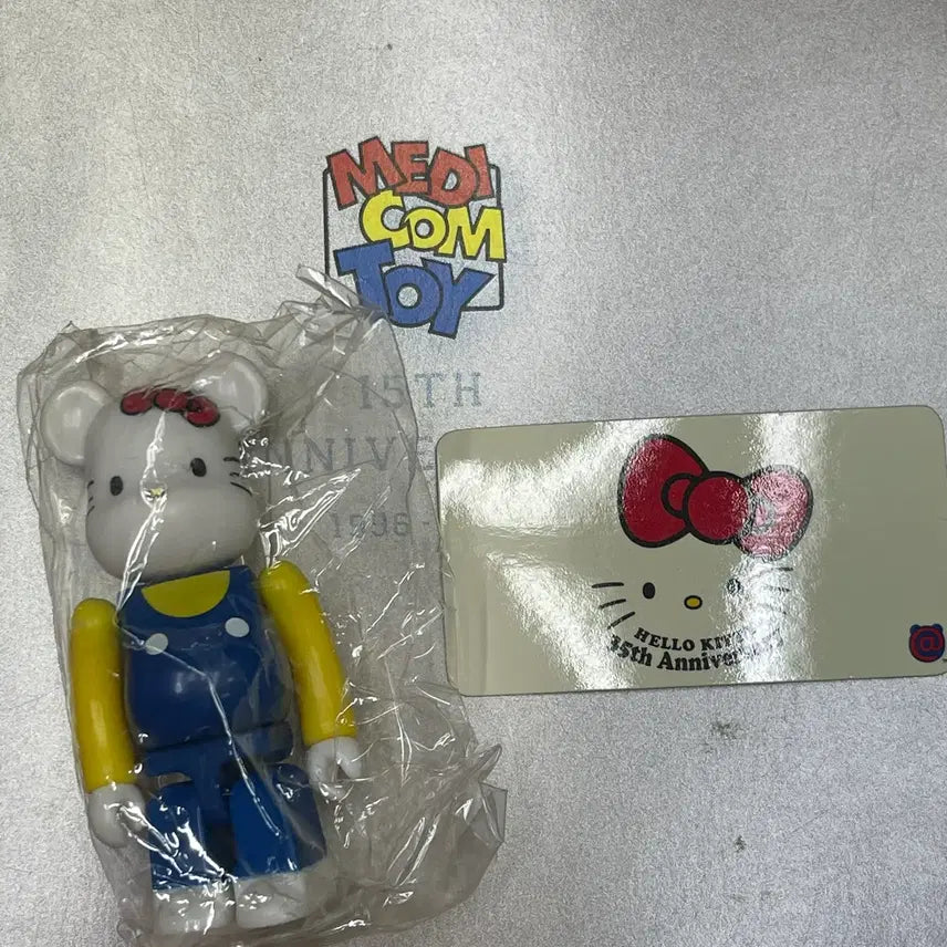 [BUNJANG] Bearbrick 18th Series Animal Hello Kitty / 베어브릭 18탄 애니멀 헬로 키티