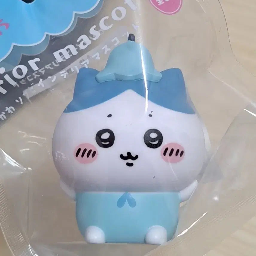 [BUNJANG] Chiiikawa Soft Vinyl Mascot Doll (Sealed) / [미개봉]치이카와 소프비 마스코트 인형