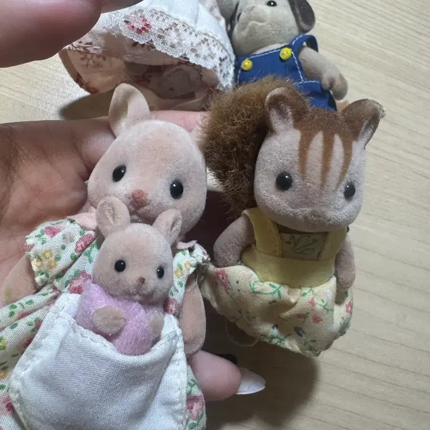 [BUNJANG] Old Sylvanian Beagle, Kangaroo, Squirrel, Cat Bundle Set / 올드 실바니안 (일괄) 비글 캥거루 다람쥐 고양이
