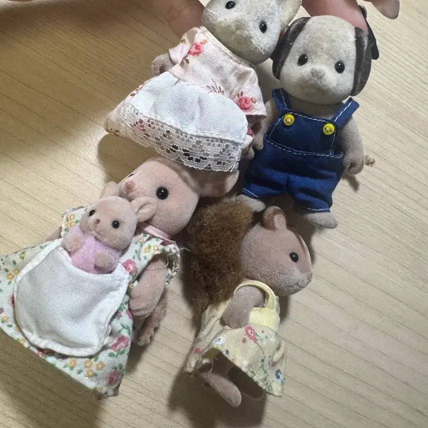 [BUNJANG] Old Sylvanian Beagle, Kangaroo, Squirrel, Cat Bundle Set / 올드 실바니안 (일괄) 비글 캥거루 다람쥐 고양이