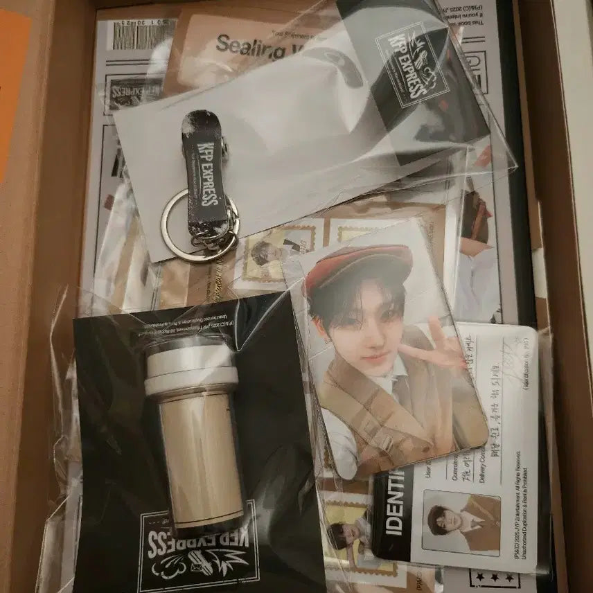 [BUNJANG] Kickflip 1st Membership Kit Unsealed / 킥플립 1기 멤버십 키트 개봉