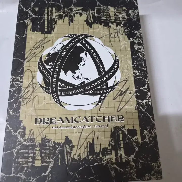[BUNJANG] Dreamcatcher Apocalypse: Save Us 2nd Album Signed CD / (홍보용)드림캐쳐 2집 앨범 Apocalypse: Save us 전원싸인cd 입니다 깨끗합니다