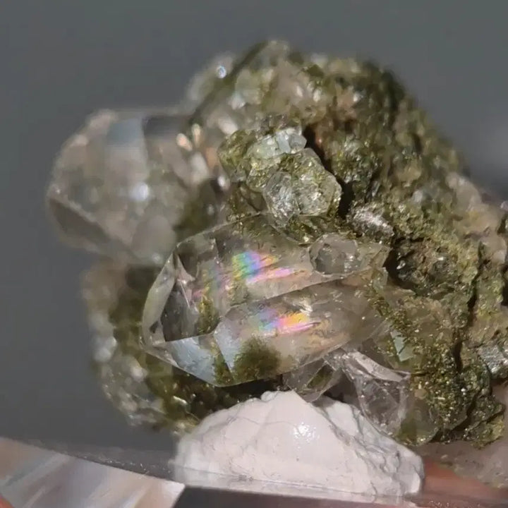 [BUNJANG] Epidote in Quartz Cluster Raw Stone Mineral Specimen from Turkey / 튀르키예산 에피도트 인 쿼츠 클러스터 원석 광물 미네랄 표본