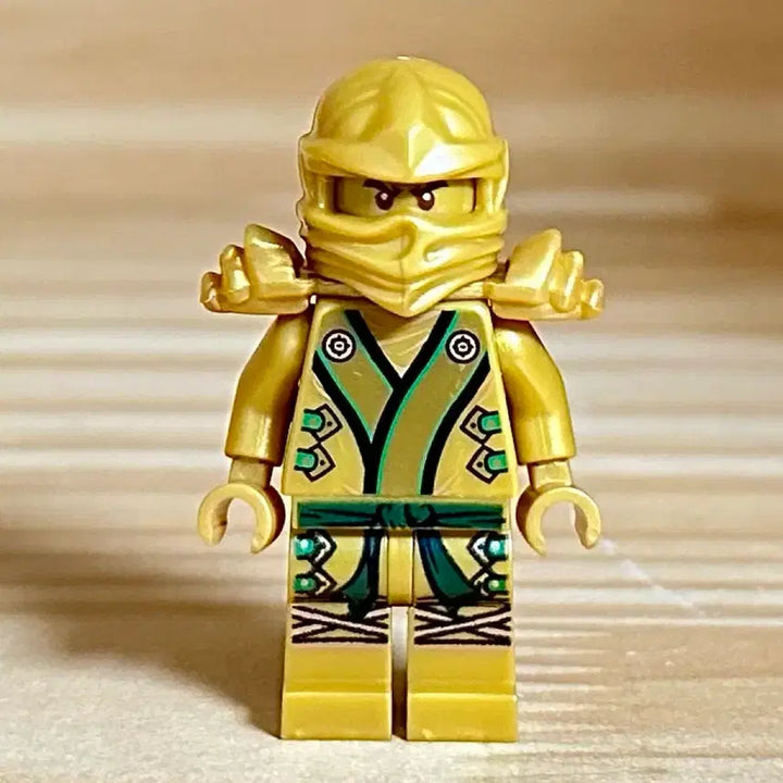 [BUNJANG] LEGO Ninjago Kimono Gi Set &amp; Gold Ninja Lloyd / 레고 닌자고 기모노 도복 세트&amp;골드 닌자 로이드 판매합니다