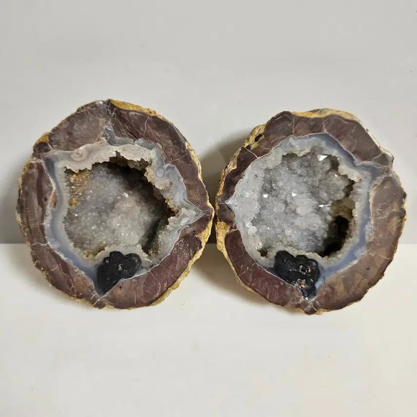 [BUNJANG] Beautiful Raw Crystal Geode / 이쁜 원석