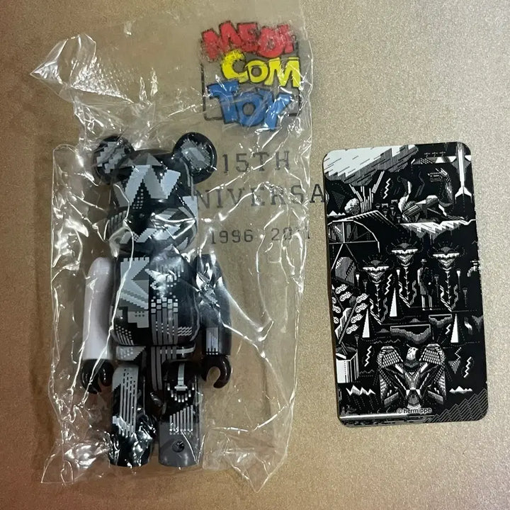 [BUNJANG] Bearbrick 37th Artist Hermiphe / 베어브릭 37탄 아티스트 헤르미페
