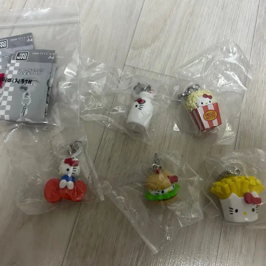 [BUNJANG] Hello Kitty American Mejirushi 5 Types / 택포 헬로키티 아메리칸 메지루시 5종