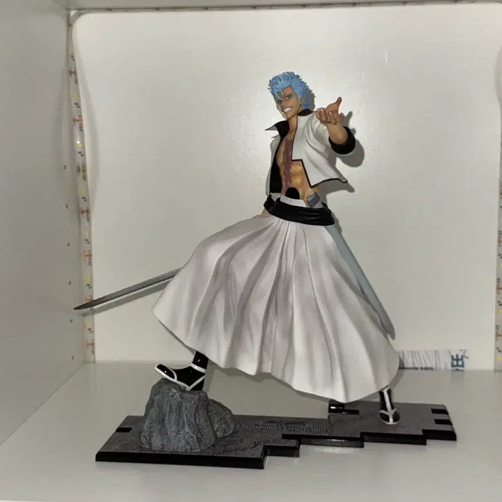 [BUNJANG] Bleach Grimmjow Figure / 블리치 그림죠 gem 피규어