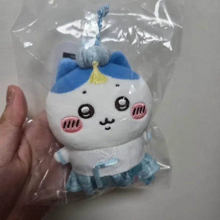 [BUNJANG] Chiikawa Hachiware Usagi Hanbok Mascot Keychain Bundle Set / 치이카와 하치와레 우사기 한복 마스코트 키링 일괄
