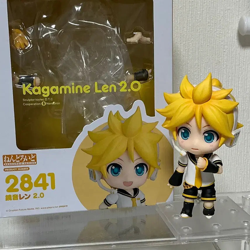 [BUNJANG] Kagamine Len 2.0 Nendoroid Figure / 보컬로이드 버싱 카가미네 렌 2.0넨도로이드 피규어 굿즈 미소년