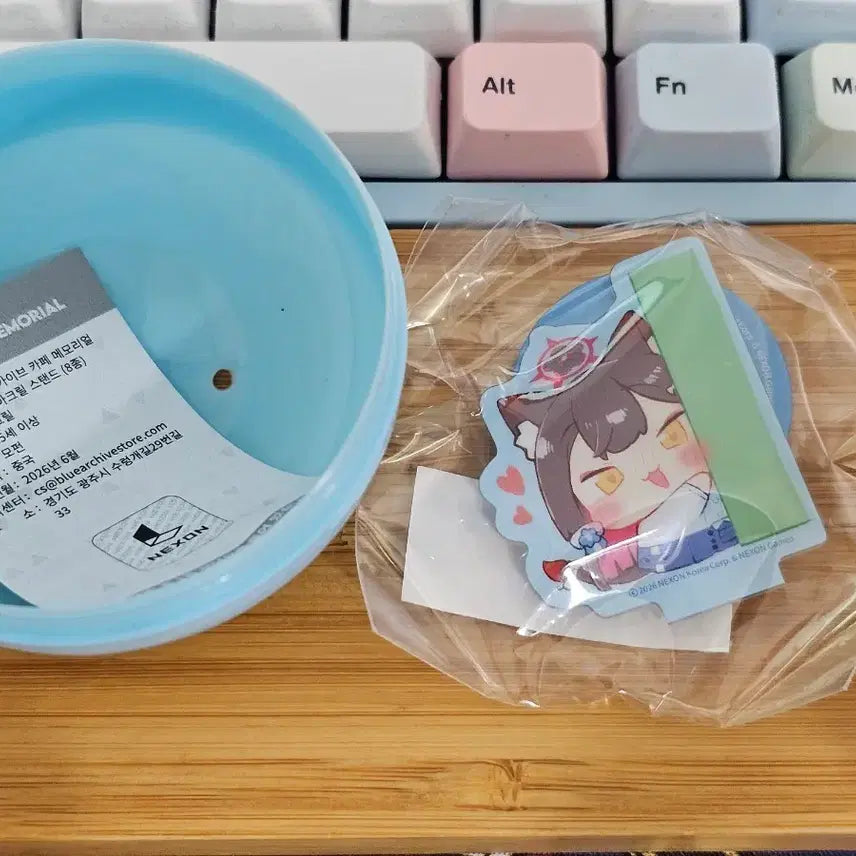 [BUNJANG] Blue Archive Cafe Memorial Wakamo Mini Acrylic Stand / 블루 아카이브 카페 메모리얼 와카모 미니 아크릴 스탠드