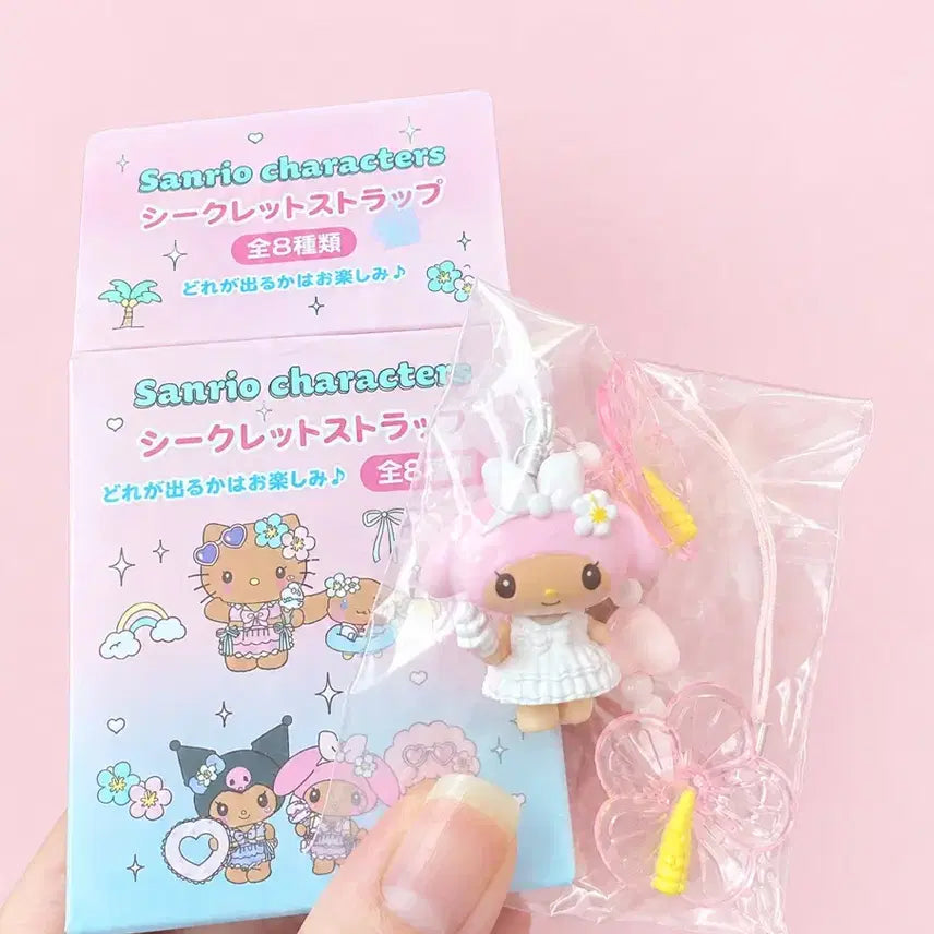 [BUNJANG] Sanrio Kirameki Summer Pool Random Strap Keychain / 산리오 키라메키 썸머풀 랜덤 스트랩 키링 새제품