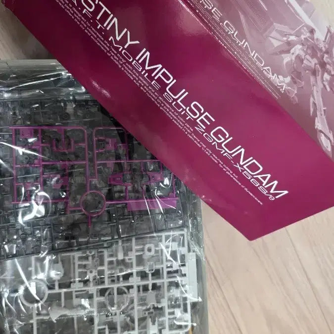 [BUNJANG] Bandai RG Destiny Impulse Gundam Model Kit / RG 건담 데스티니 임펄스 건담