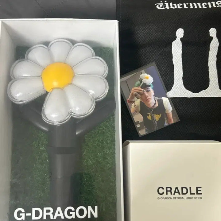 [BUNJANG] G-Dragon Daisy Bong Cradle Photocard Protector Bag Bundle Set / 지디 데이지봉 크래들 포카 보호백 일괄