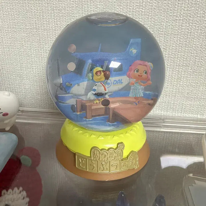 [BUNJANG] Animal Crossing Airport Water Globe / 동물의숲 워터볼 DAL 공항 모양