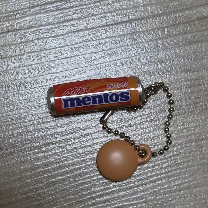 [BUNJANG] Mentos Orange Gachapon Keyring / 멘토스 오렌지 가챠 키링