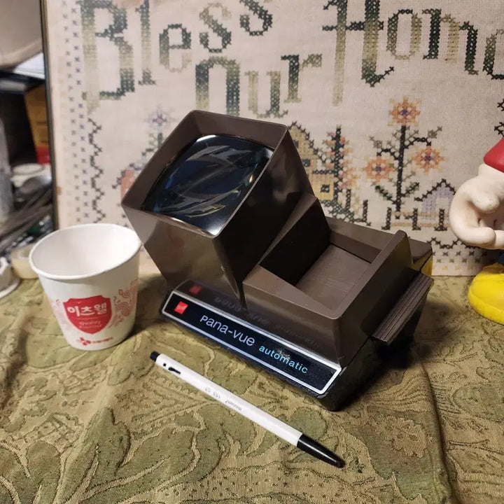[BUNJANG] Pana-Vue USA Slide Projector (No Power Cord) / USA 슬라이드 기계 코드 없어서 작동상태 알수없어요 gaf PANA-VUE