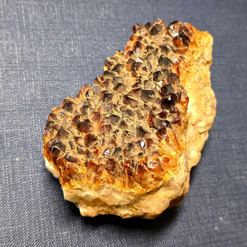 [BUNJANG] Natural Citrine Cluster (Prosperity/Interior Decor) / [천연 원석] 반짝임이 좋은 황수정(시트린) 클러스터 (재물운/인테리어)