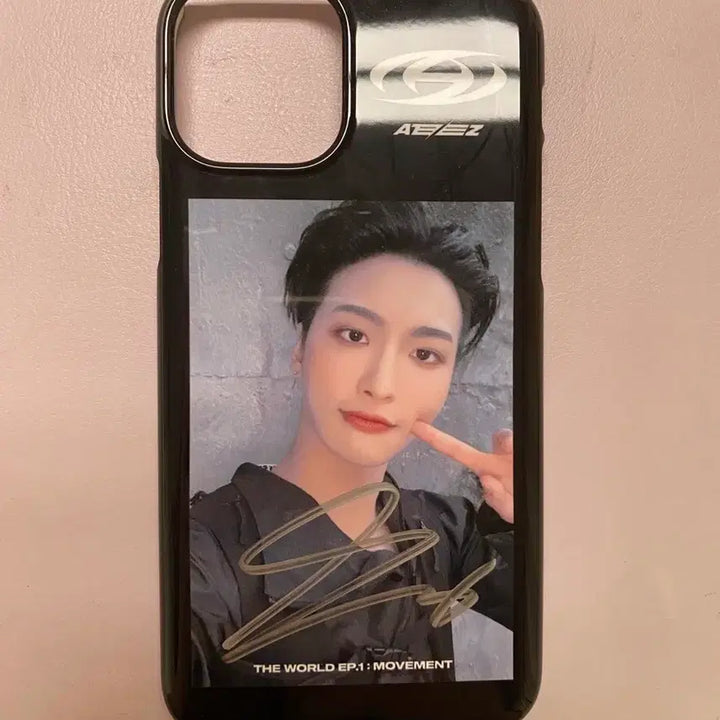 [BUNJANG] ATEEZ Seonghwa Signed Phone Case (iPhone 11 Pro) / 에이티즈 ATEEZ 성화 SH 친필싸인 폰케 양도