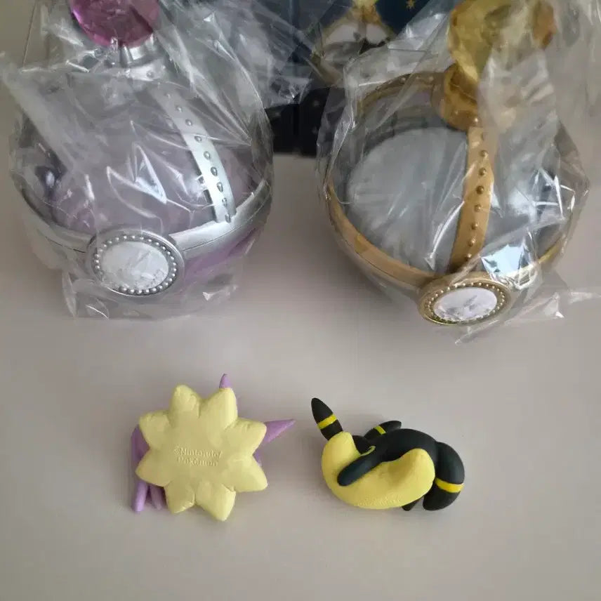[BUNJANG] Pokemon Eevee Dreaming Case Figure Bundle Set / 포켓몬 리멘트 블래키 에브이 드리밍케이스 일괄 가챠 이브이즈