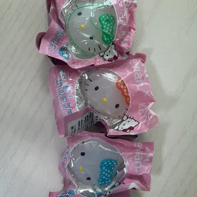 [BUNJANG] Sanrio Hello Kitty Water Droplet Kitty Strap / 고전문구 고전키티 물방울 키티 스트랩