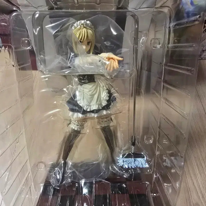 [BUNJANG] Alter Saber Alter Maid Figure Set (2 Types) / 알터 세이버 오르타 메이드, 얼터 메이드 피규어 2종 set