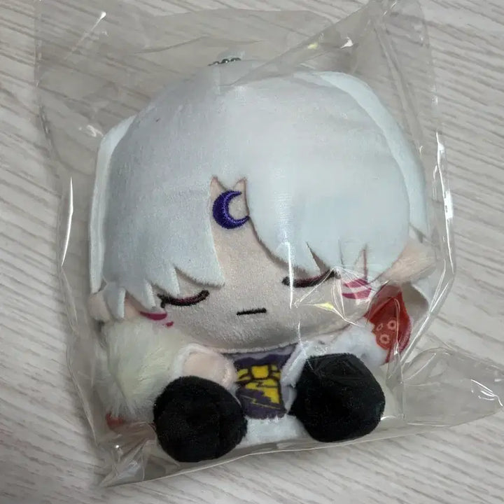 [BUNJANG] Inuyasha Sesshomaru Napping Plush (Sealed) / 이누야샤 셋쇼마루 낮잠누이 (미개봉)