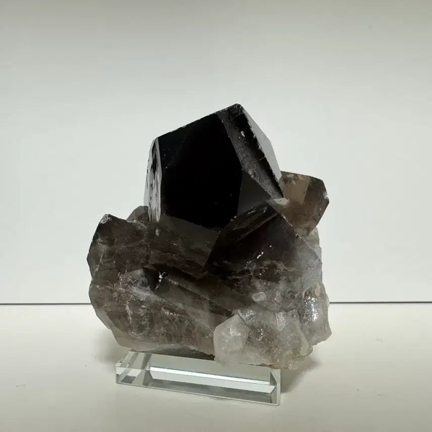 [BUNJANG] Amethyst or Smoky Quartz Rough Mineral Stone / 흑수정 또는 연수정으로 추정되는 광물 원석 판매합니다.