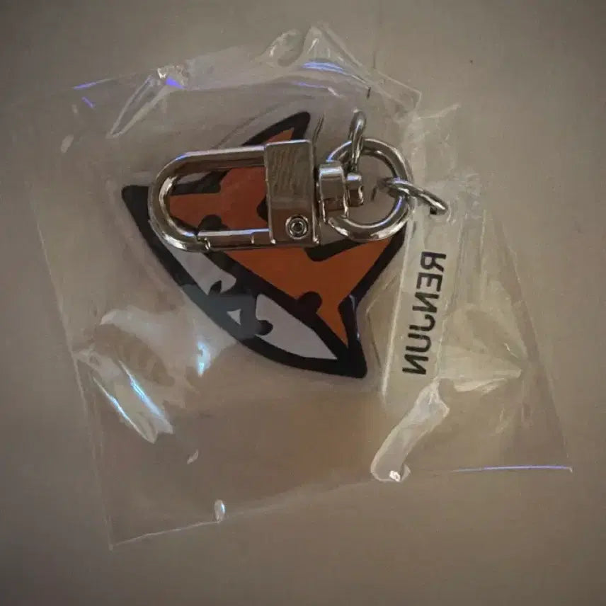 [BUNJANG] NCT 10th Anniversary Neo Dimension Gacha Keyring RunJun / 엔시티 10주년 네오 디멘션 가챠 키링 런줜
