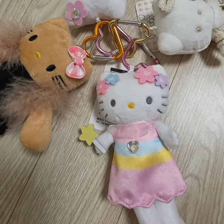 [BUNJANG] Hello Kitty Long Legs Doll Keyring Set (4 Types) / 헬로키티 롱다리 인형 키링 4종 세트