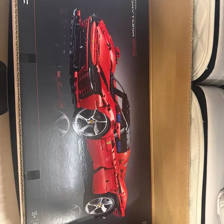 [BUNJANG] LEGO Technic 42143 Sealed / 레고 42143 미개봉 (조립용) 팝니다