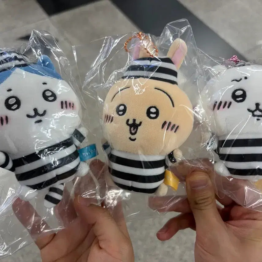 [BUNJANG] Prison Mascot Usagi, Hachiwari, Chiikawa Bundle Set / 죄수 마스코트 우사기, 하치와레, 치이키와 일괄