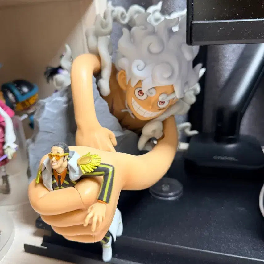 [BUNJANG] One Piece Egghead Luffy Figure / 원피스 에그헤드 a상 루피