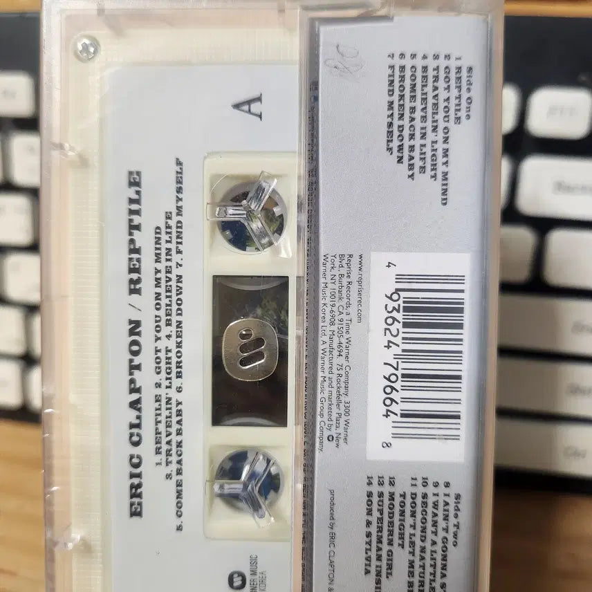 [BUNJANG] Eric Clapton Reptile Sealed Cassette Tape / 에릭클랩튼 렙타일 미개봉 카세트테이프