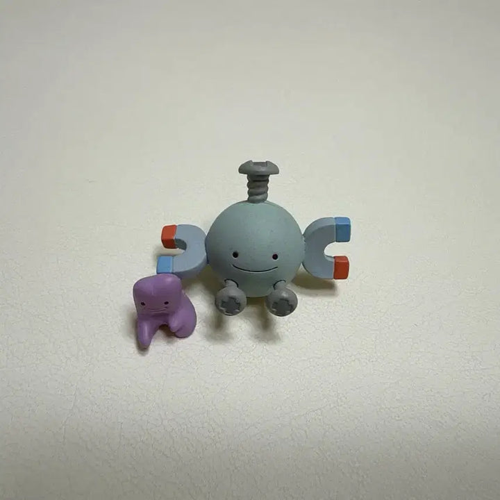 [BUNJANG] Transforming Ditto Gacha Coil / 변신 메타몽 가챠 코일
