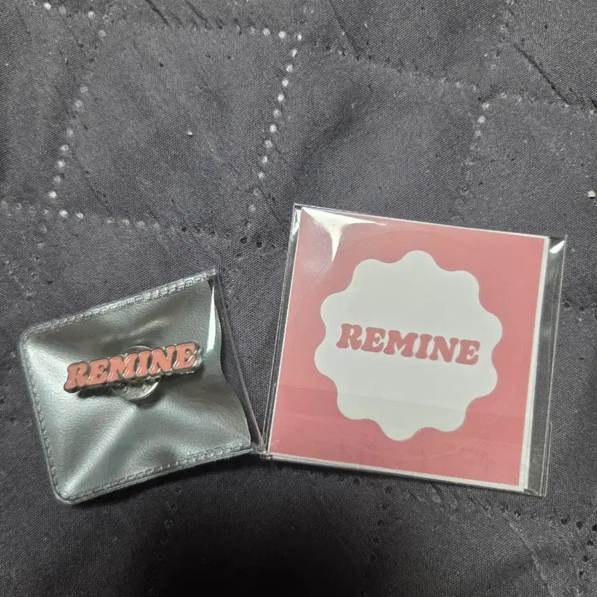 [BUNJANG] Re:Mine Badge &amp; Sticker Set / 리마인 뱃지